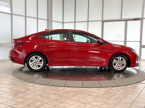 Used 2019 Hyundai Elantra SEL image 9