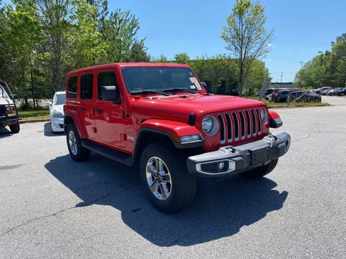 Used 2021 Jeep Wrangler Unlimited Sahara w/ Uconnect 4C Nav & Sound Group image 8