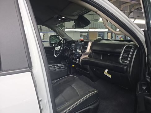 Used 2024 RAM 2500 Laramie w/ Safety Group AWD/4WD image 11