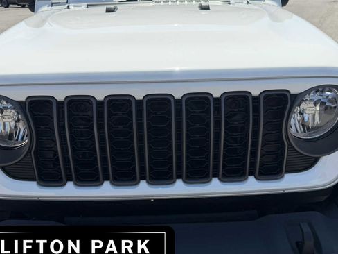Certified 2025 Jeep Wrangler Unlimited Sport AWD/4WD image 8