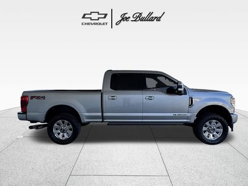 Used 2022 Ford F250 Platinum w/ FX4 Off-Road Package AWD/4WD image 7