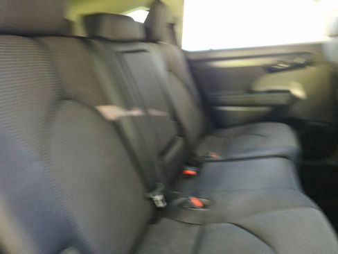 Used 2020 Toyota Highlander LE FWD image 31