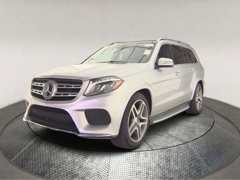 Used 2017 Mercedes-Benz GLS 550 4MATIC image 3