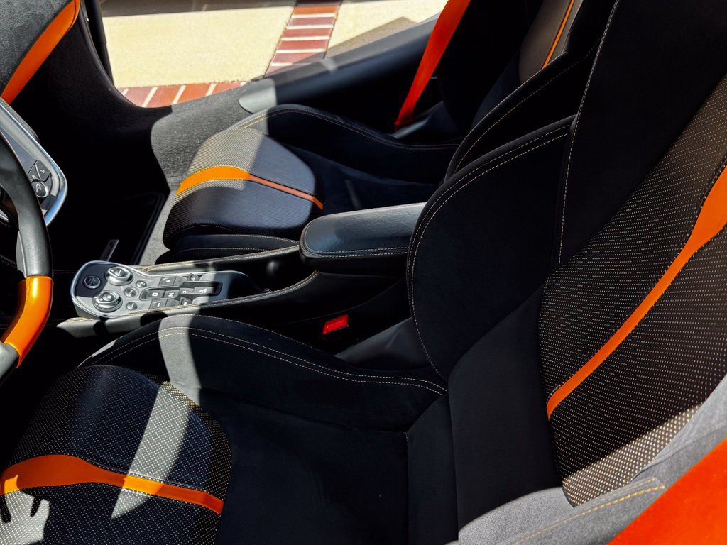 Used 2019 McLaren 570S Spider RWD image 48