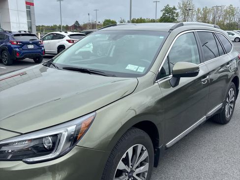 Used 2019 Subaru Outback 3.6R Touring AWD/4WD image 1