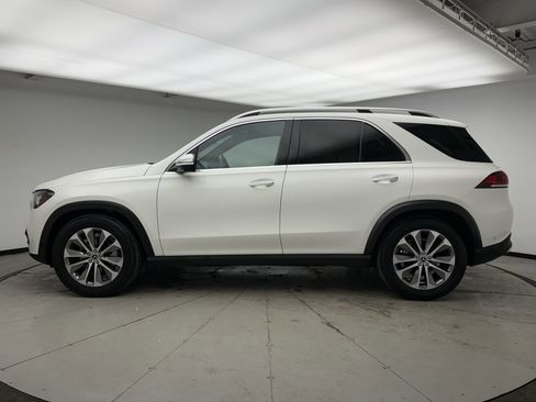Used 2022 Mercedes-Benz GLE 350 4MATIC w/ Premium Package image 2