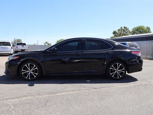 Used 2019 Toyota Camry SE FWD image 24