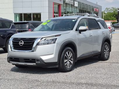 Used 2024 Nissan Pathfinder SL