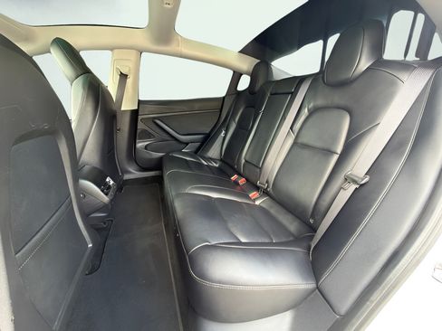 Used 2020 Tesla Model 3 Long Range AWD/4WD image 22