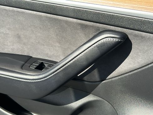 Used 2022 Tesla Model 3 Performance AWD/4WD image 22