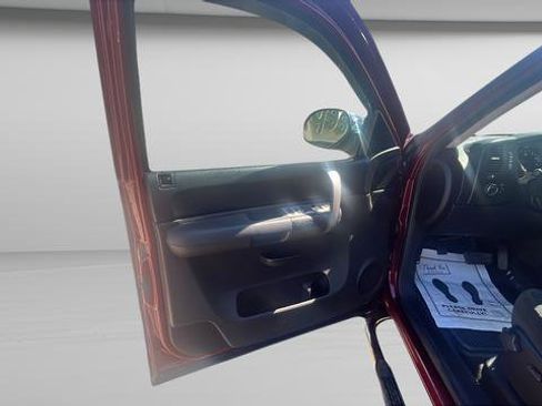 Used 2009 GMC Sierra 1500 SLE w/ Power Pack Plus AWD/4WD image 10