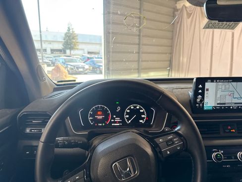 Used 2024 Honda Pilot Touring image 22