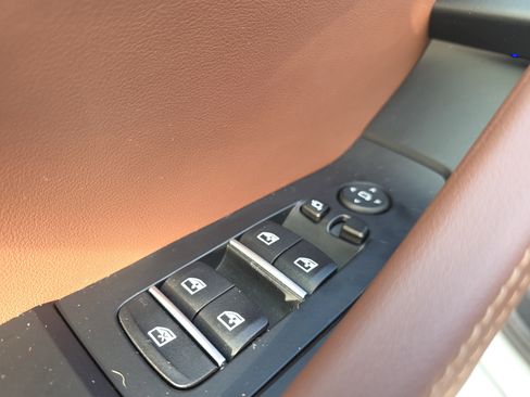 Used 2025 BMW X6 xDrive40i image 18