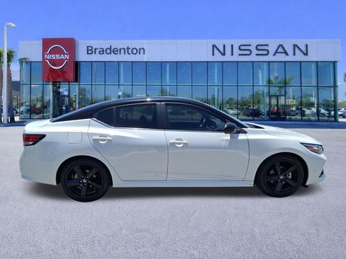 Used 2023 Nissan Sentra SR w/ Midnight Edition Package FWD image 4