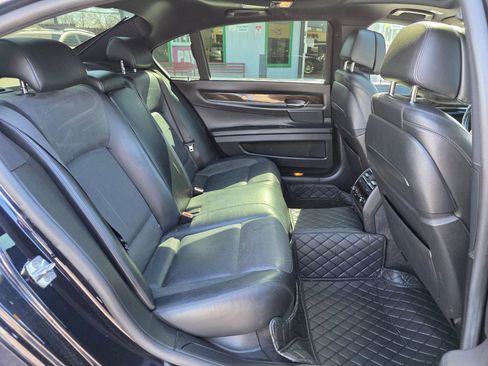 Used 2014 BMW 750Li xDrive image 12