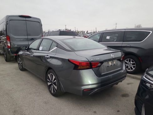 Used 2022 Nissan Altima 2.5 SV image 5