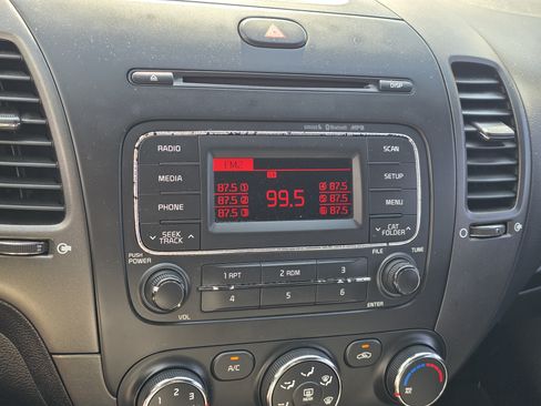 Used 2016 Kia Forte LX FWD image 22