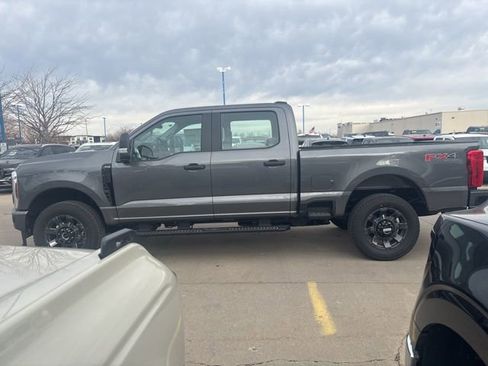 New 2026 Ford F250 XL w/ STX Appearance Package AWD/4WD image 9
