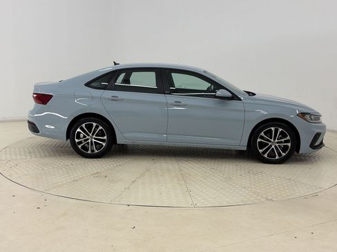 Used 2026 Volkswagen Jetta Sport FWD image 8