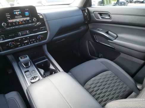 Certified 2023 Nissan Pathfinder SV AWD/4WD image 11