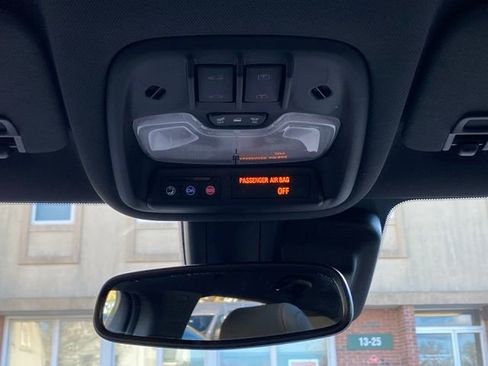 Used 2022 Chevrolet TrailBlazer RS w/ Sun and Liftgate Package image 35