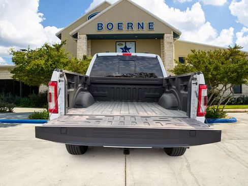 Used 2021 Ford F150 Lariat AWD/4WD image 4