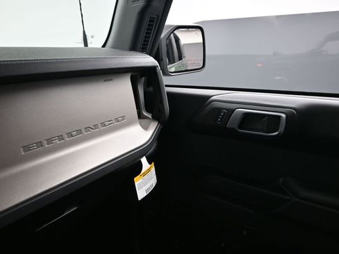 New 2025 Ford Bronco Outer Banks image 23