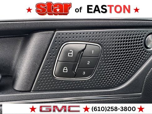 Used 2019 Ford Edge Titanium w/ Equipment Group 301A image 17