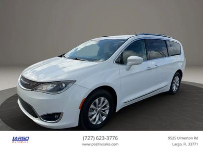 Used 2018 Chrysler Pacifica Touring-L