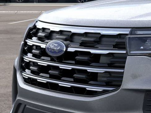 New 2025 Ford Explorer Active AWD/4WD image 17