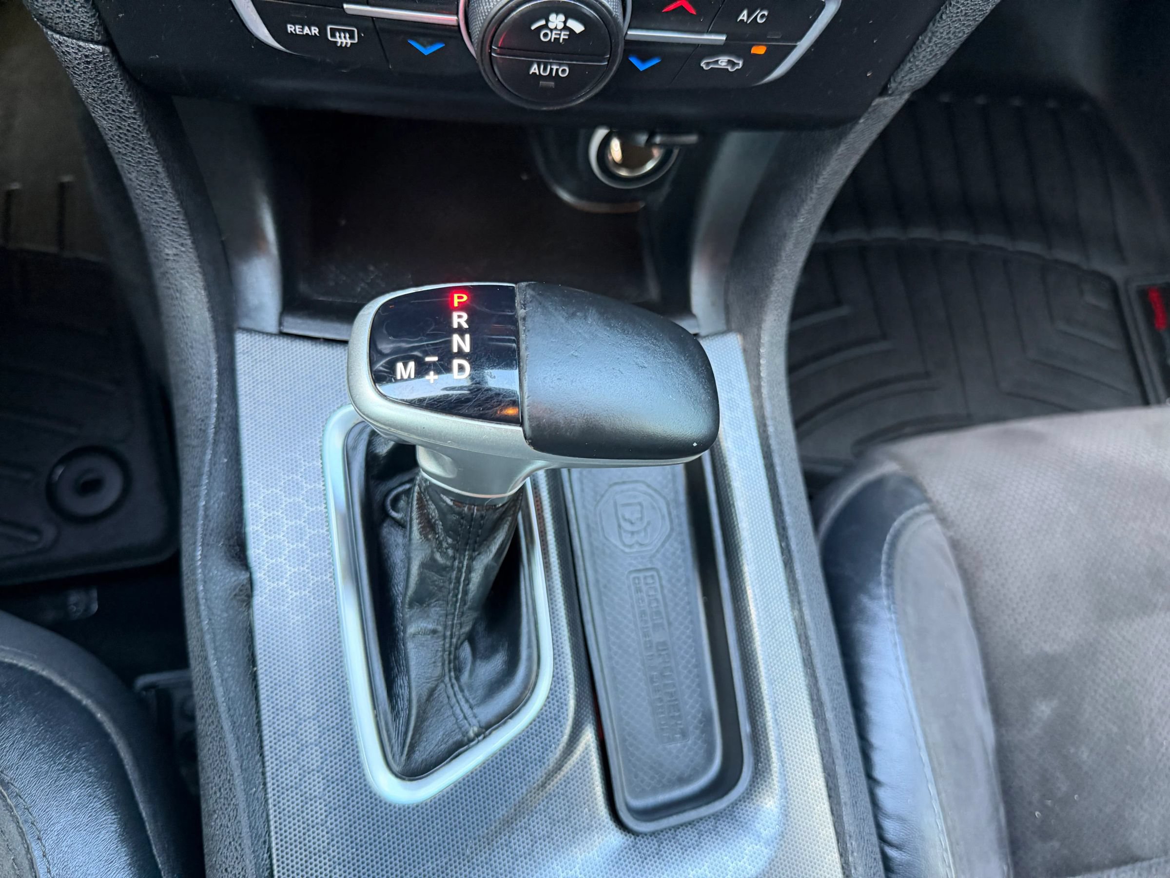 Used 2016 Dodge Charger R/T RWD image 30