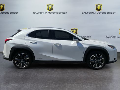 Used 2022 Lexus UX 250h w/ Accessory Package (Z2) AWD/4WD image 4