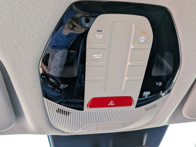 New 2026 Kia K4 FWD image 21