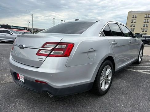 Used 2017 Ford Taurus SEL w/ Equipment Group 201A AWD/4WD image 5
