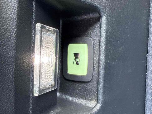 Used 2012 Tesla Model S Performance RWD image 35