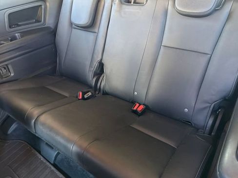 Used 2021 Subaru Ascent Limited image 19