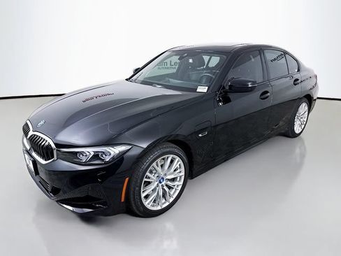 Used 2023 BMW 330e xDrive w/ Driving Assistance Package AWD/4WD image 3