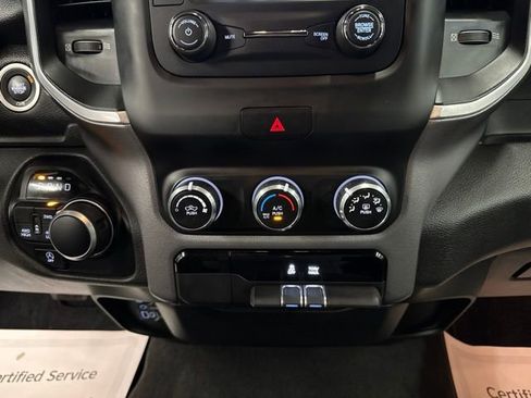Used 2023 RAM 1500 Big Horn AWD/4WD image 16