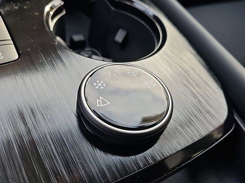 New 2026 Nissan Rogue Platinum w/ Platinum Premium Package image 16