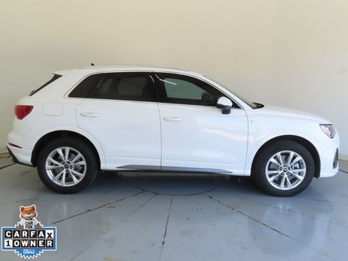 Used 2025 Audi Q3 2.0T Premium Plus image 2