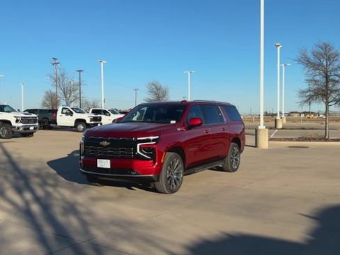 New 2026 Chevrolet Suburban High Country RWD image 7