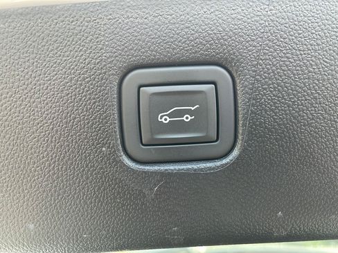 Used 2024 Chevrolet Blazer LT w/ Convenience Package FWD image 30