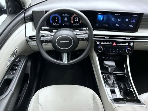 Used 2025 Hyundai Tucson SEL image 14