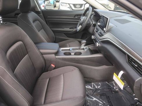 New 2026 Nissan Altima 2.5 SV FWD image 18