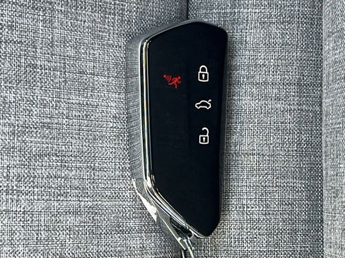 New 2026 Volkswagen ID.4 Pro AWD/4WD image 29