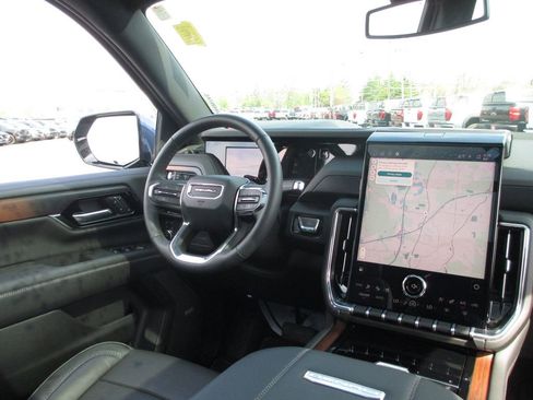 Used 2026 GMC Yukon Denali w/ Sun & Power Step Package image 30