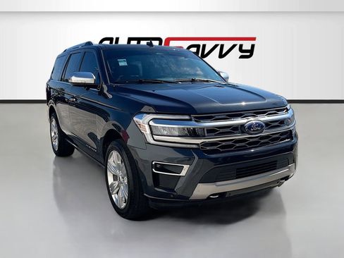Used 2024 Ford Expedition Platinum AWD/4WD image 1
