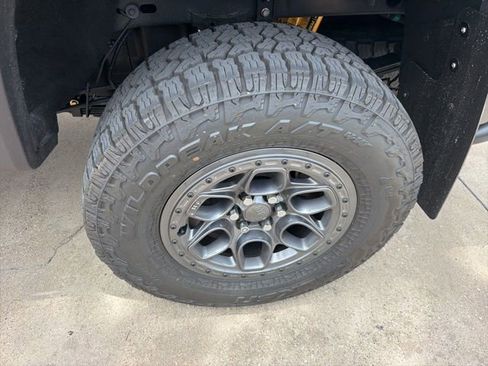 Used 2018 Chevrolet Colorado ZR2 AWD/4WD image 4