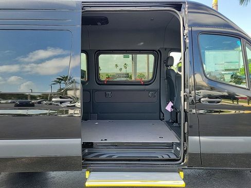 New 2025 Mercedes-Benz Sprinter 2500 image 11