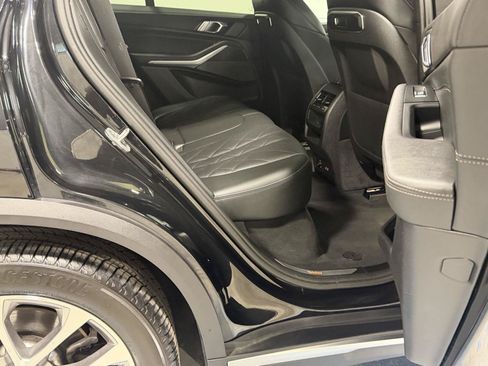 Used 2024 BMW X5 xDrive40i w/ Premium Package AWD/4WD image 10
